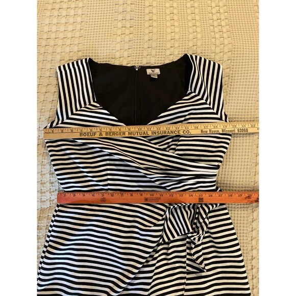 Worthington Dress Faux Wrap Size 12 Black White Stripes Fitted Lined Sleeveless - Picture 9 of 11